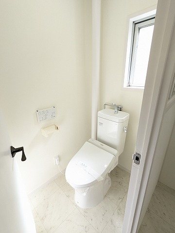 大阪府枚方市東山２丁目 内観写真（トイレ）
