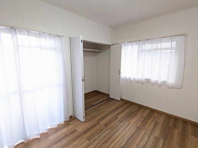 大阪府枚方市西船橋２丁目 内観写真（収納）