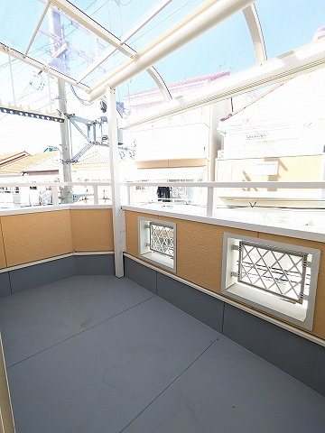 大阪府枚方市津田東町１丁目 現地写真（バルコニー）