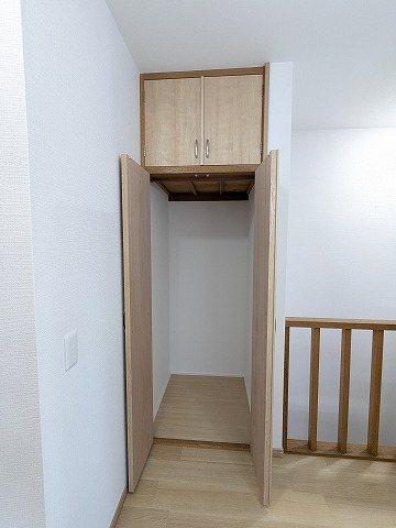 大阪府交野市星田山手３丁目 内観写真（収納）