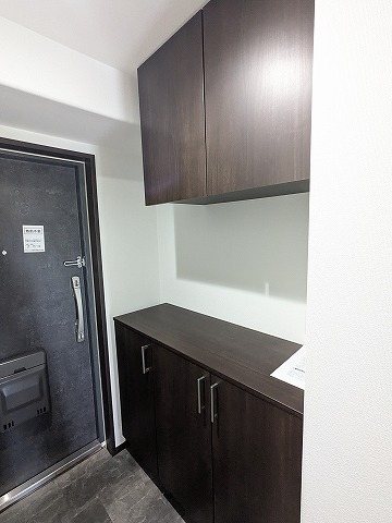 大阪府交野市幾野１丁目 現地写真（玄関）