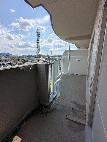 大阪府交野市幾野１丁目 現地写真（バルコニー）