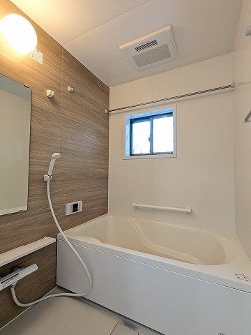 大阪府枚方市東山１丁目 内観写真（浴室）