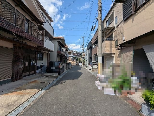 大阪府枚方市東山１丁目 現地写真（前面道路含む現地写真）