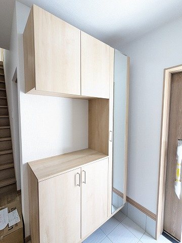 大阪府枚方市東山１丁目 現地写真（玄関）