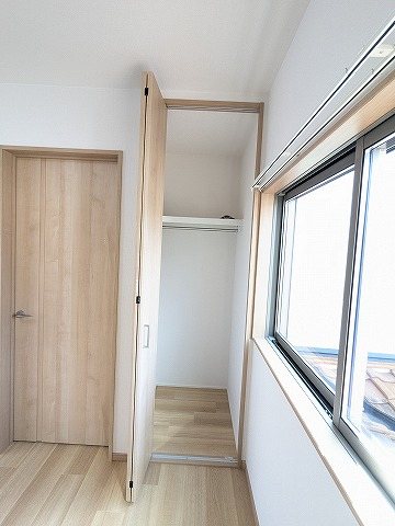 大阪府枚方市東山１丁目 内観写真（収納）