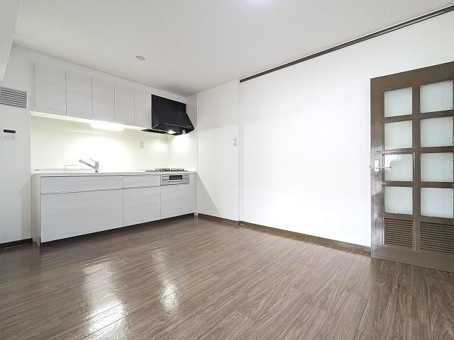 大阪府枚方市東中振１丁目 内観写真（リビング）