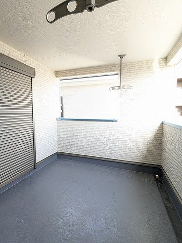 大阪府枚方市長尾峠町 現地写真（バルコニー）