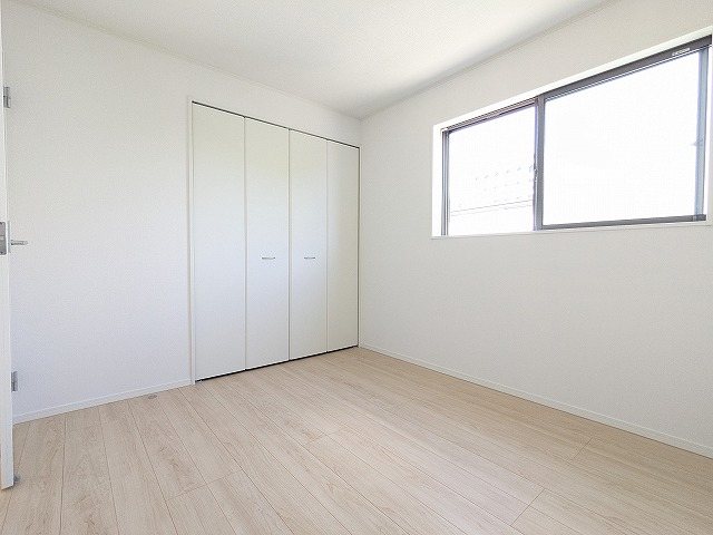 大阪府枚方市長尾峠町 内観写真（リビング以外の居室）