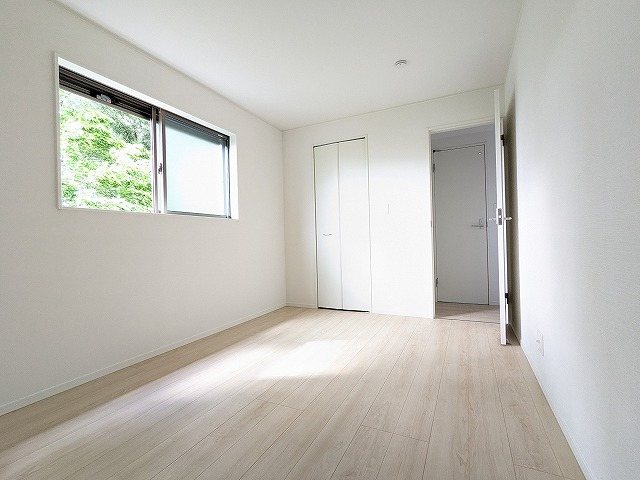 大阪府枚方市渚元町 内観写真（リビング以外の居室）
