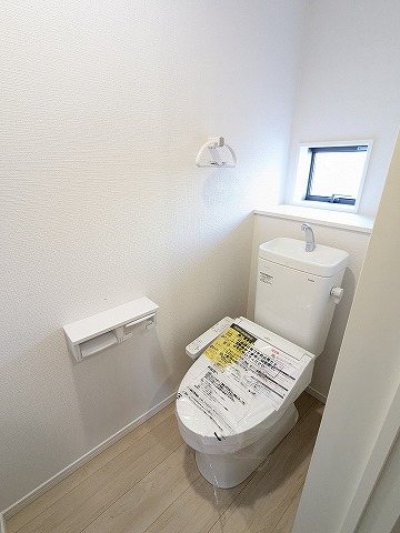 大阪府枚方市渚元町 内観写真（トイレ）