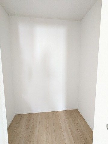 大阪府枚方市渚元町 内観写真（収納）