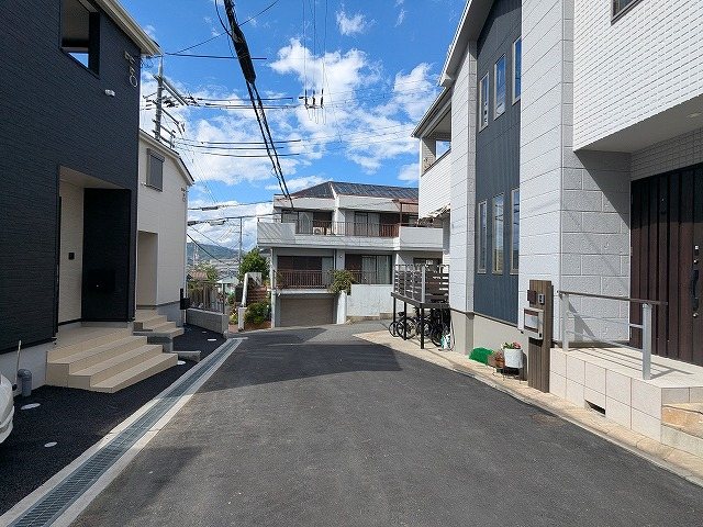 大阪府枚方市渚元町 現地写真（前面道路含む現地写真）