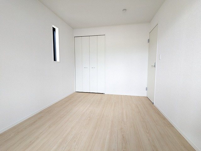 大阪府枚方市渚元町 内観写真（リビング以外の居室）