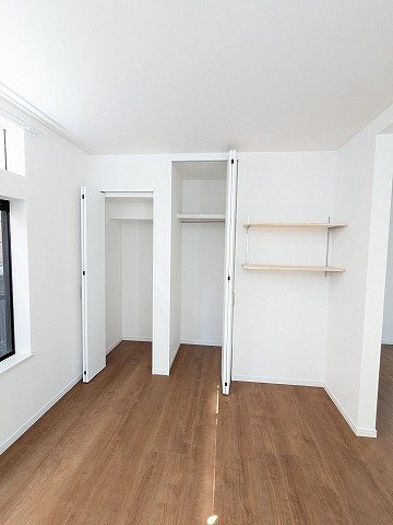 大阪府枚方市藤阪東町４丁目 内観写真（収納）