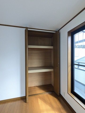 大阪府枚方市藤阪東町４丁目 内観写真（収納）