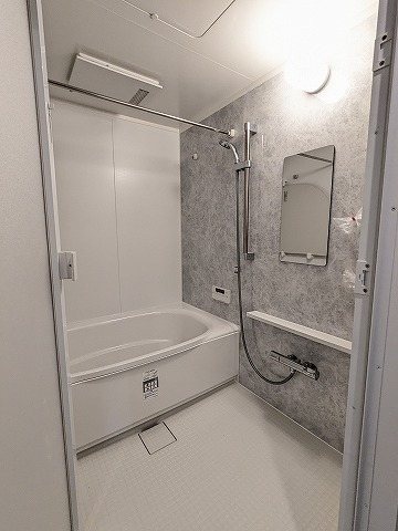 大阪府枚方市田口山２丁目 内観写真（浴室）