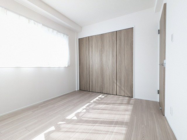 大阪府枚方市田口山２丁目 内観写真（リビング以外の居室）