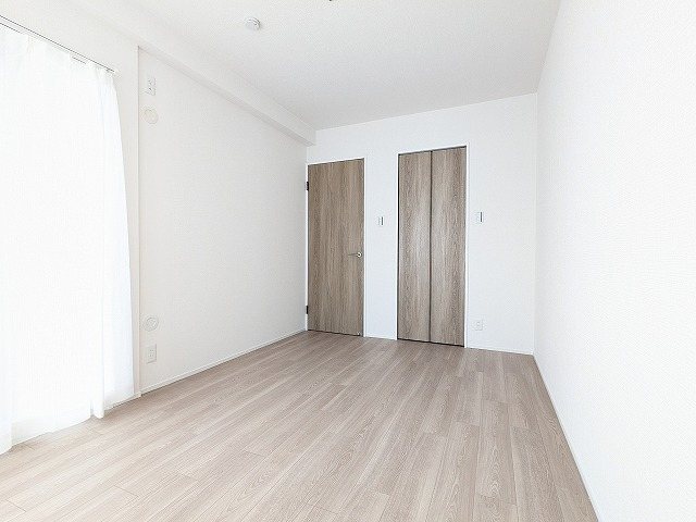 大阪府枚方市田口山２丁目 内観写真（リビング以外の居室）