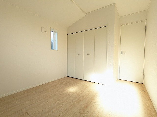 大阪府枚方市楠葉野田２丁目 内観写真（リビング以外の居室）