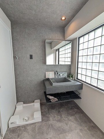 大阪府枚方市菊丘町 内観写真（洗面台・洗面所）