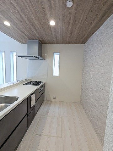 大阪府枚方市長尾東町３丁目 内観写真（キッチン）