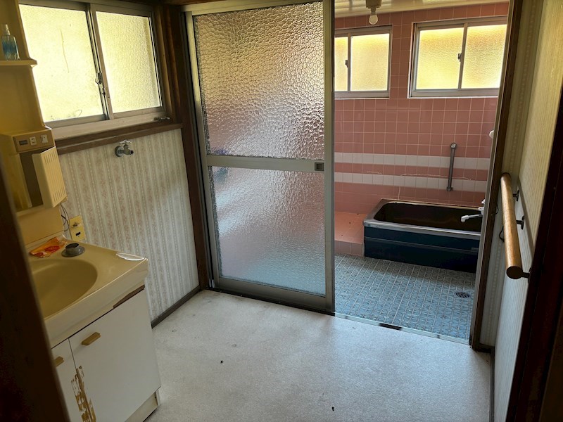戸建　周南市須万2590-1 内観写真（洗面台・洗面所）