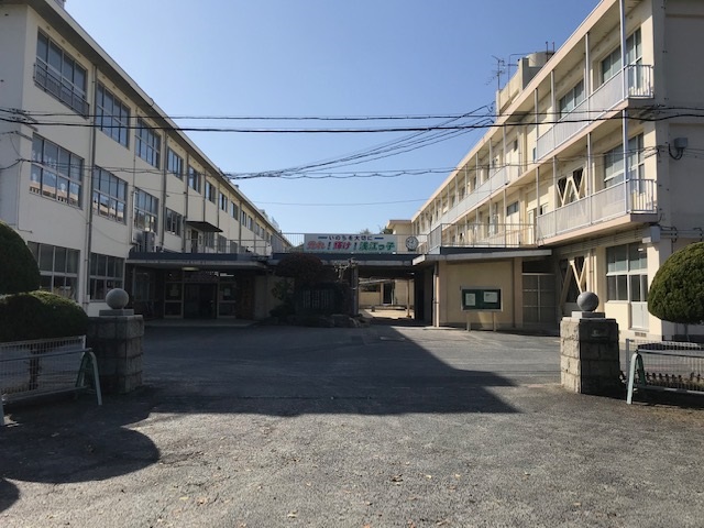 戸建　光市虹ヶ丘2丁目18-28 小学校