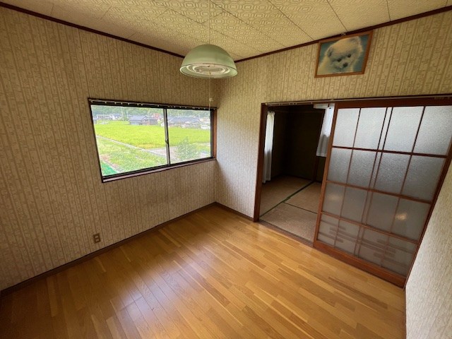 戸建　周南市夜市3190-20　700万 内観写真（リビング以外の居室）