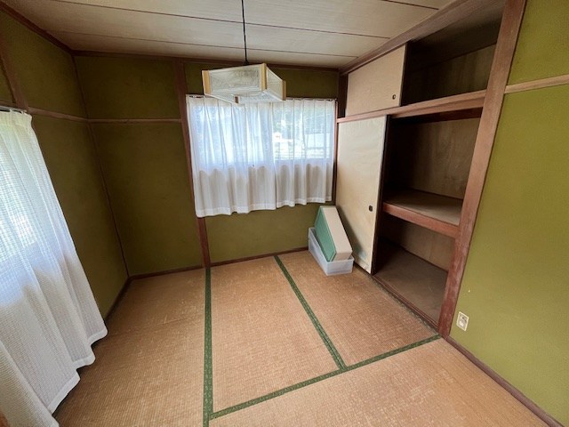 戸建　周南市夜市3190-20　700万 内観写真（リビング以外の居室）