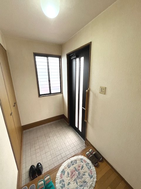 戸建　周南市新地1丁目 現地写真（玄関）