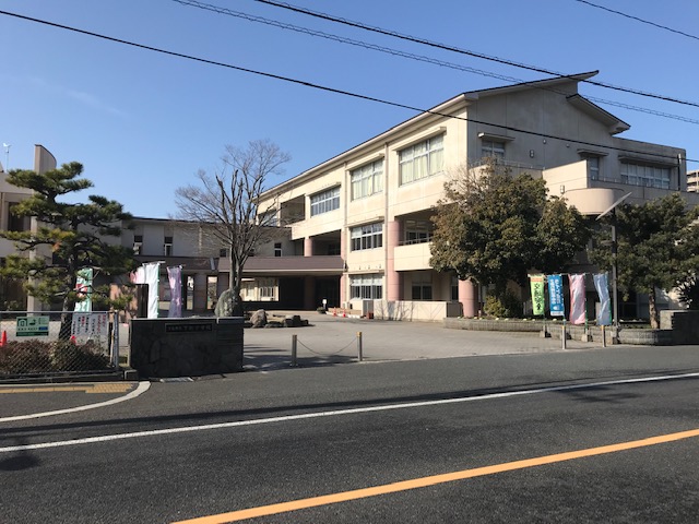 マンション　下松市旗岡2丁目5旗岡第一マンション4階 中学校