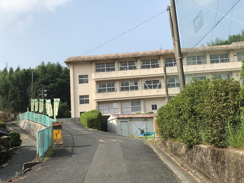 戸建　周南市大字戸田 中学校