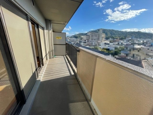戸坂第２CO-OPマンション 現地写真（バルコニー）