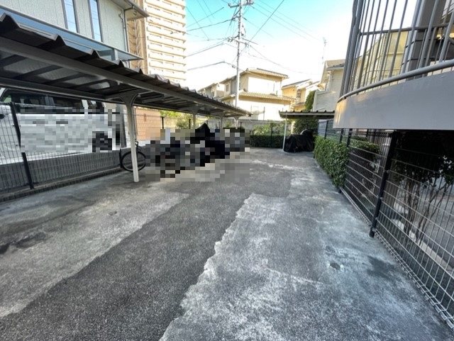 戸坂第２CO-OPマンション 共用部写真（駐車場）