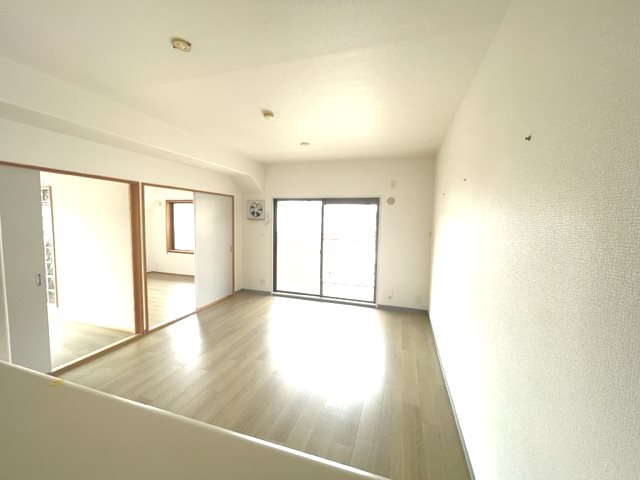 戸坂山崎CO-OPマンション 内観写真（リビング）