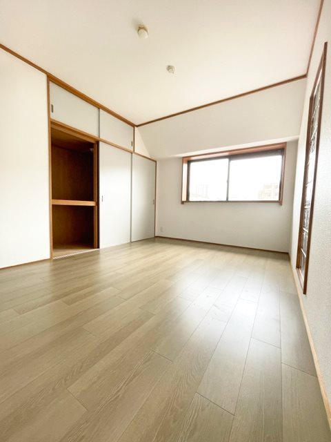 戸坂山崎CO-OPマンション 内観写真（リビング以外の居室）