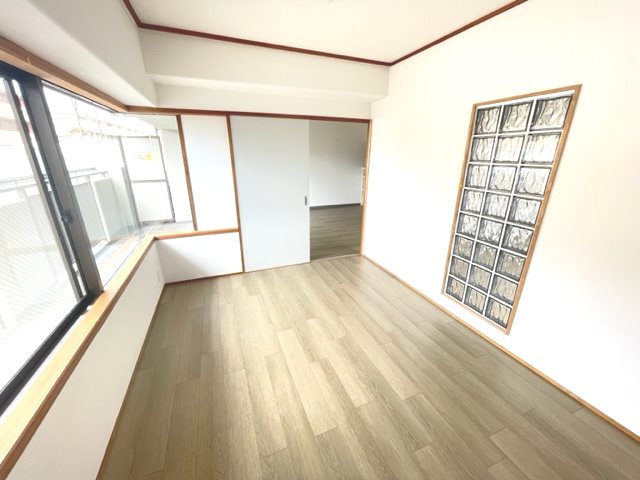 戸坂山崎CO-OPマンション 内観写真（リビング以外の居室）