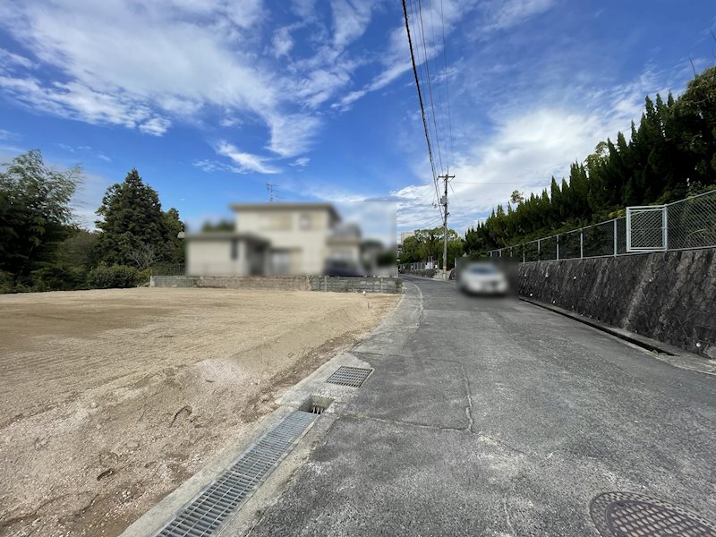 広島県廿日市市対厳山３丁目 現地写真（前面道路含む現地写真）