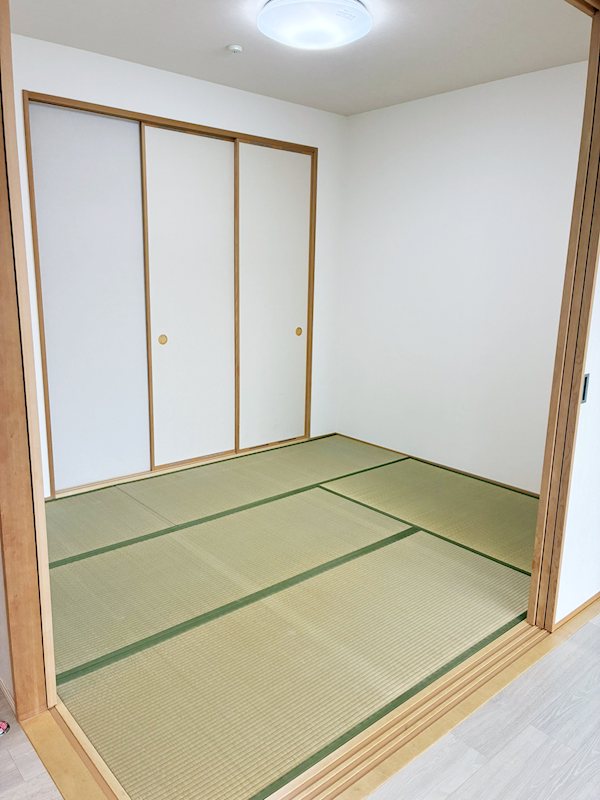 ポレスター尾道マークグラン 内観写真（リビング以外の居室）