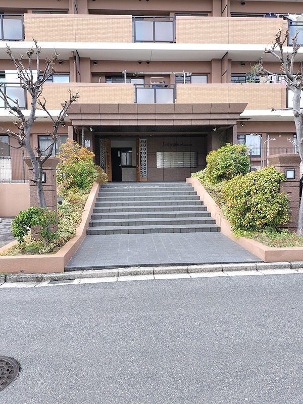 Jcity五日市アベニュー 共用部写真（エントランス）