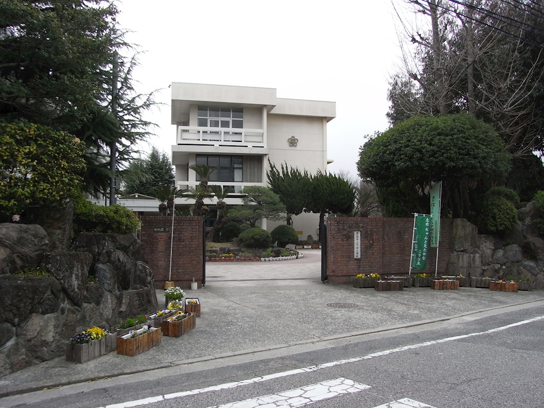 hitoto広島The Tower 小学校