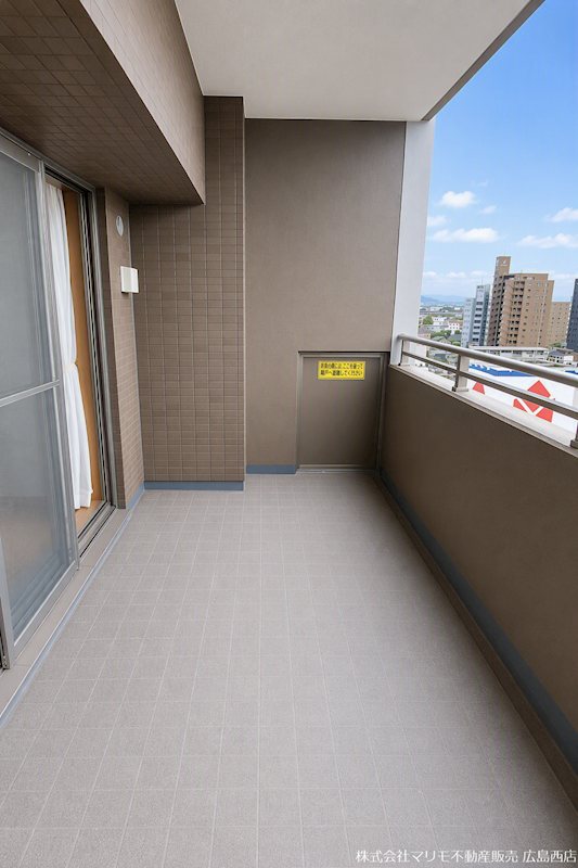 ポレスター麻里布 現地写真（バルコニー）