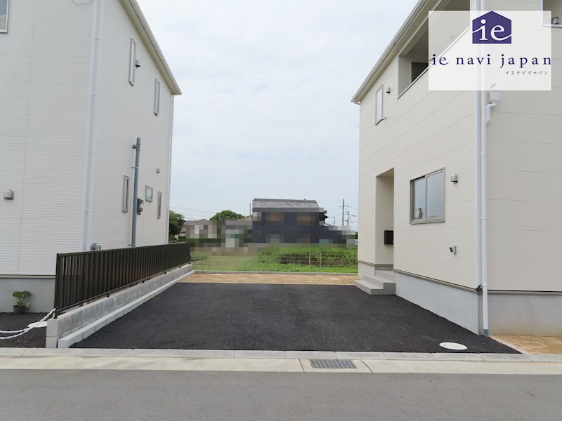 加古川市野口町野口第7Ⅲ期　2号棟 現地写真（駐車場）