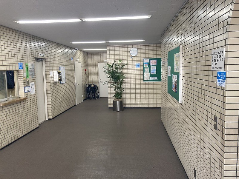落合パークファミリア 共用部写真（ロビー）
