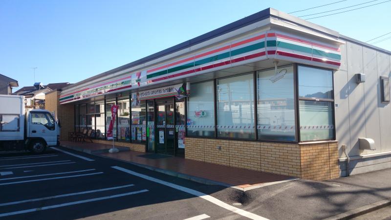 横浜市港北区綱島東２丁目　売地　1区画  コンビニ