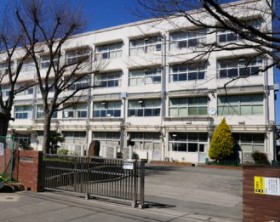 横浜市港北区綱島東２丁目　売地　1区画  中学校