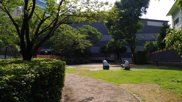 アトラス江戸川アパートメント 公園