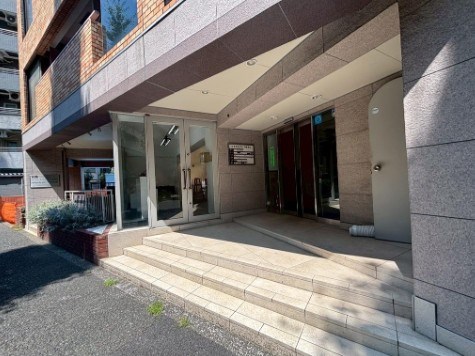 日興児玉パレス南青山 共用部写真（エントランス）