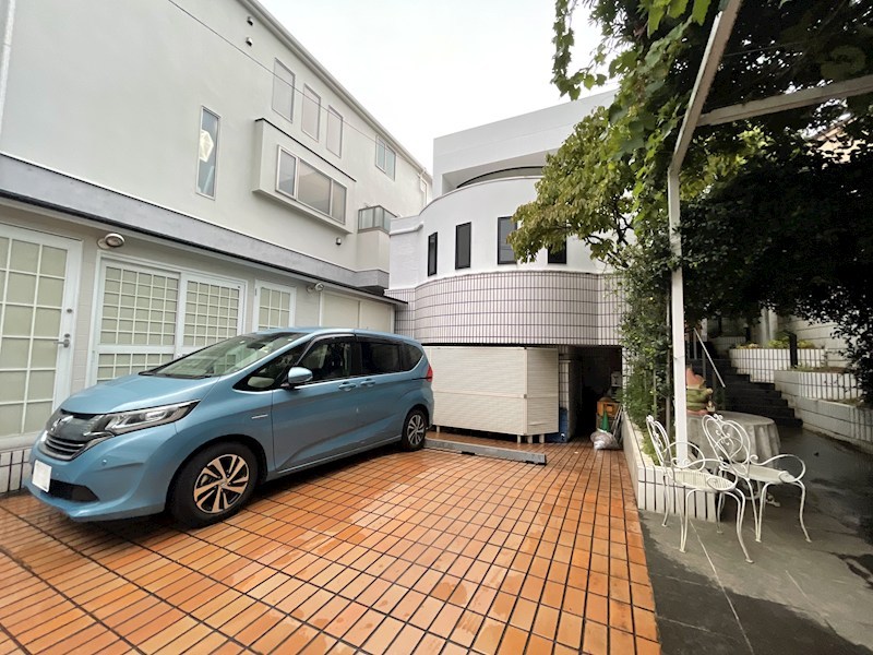 世田谷区中町4丁目RC造中古戸建 現地写真